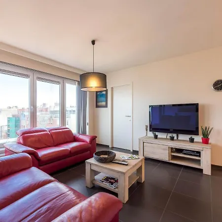 La Digue 602 In Directly On The