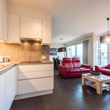 La Digue 602 In Directly On The
